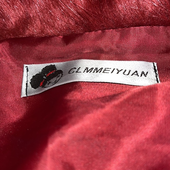 Fun Burgundy Faux Fur by Clmmeiyuan - Picture 4 of 12